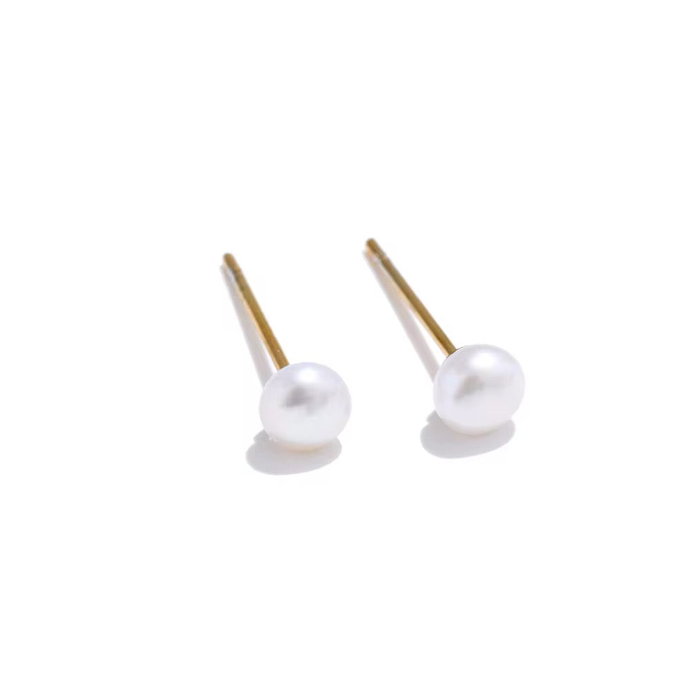 Pearl Studs 5mm