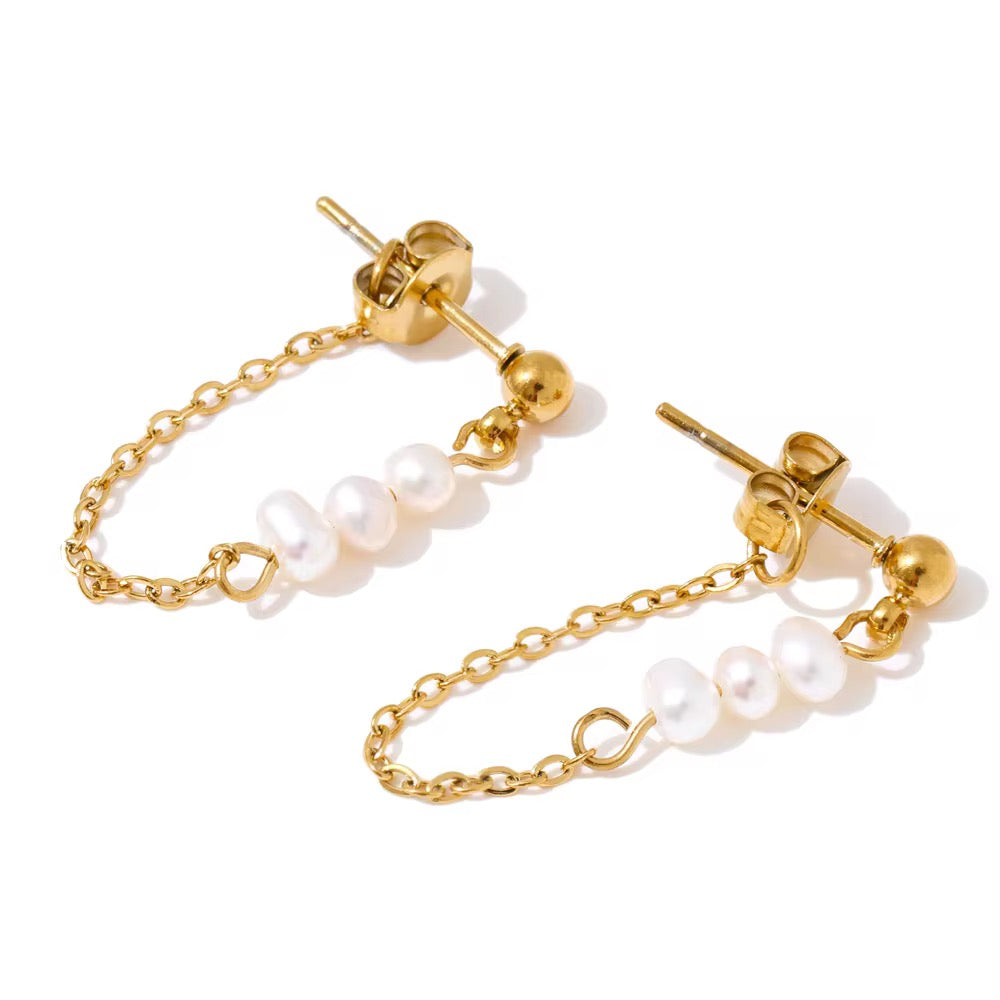 Noa Studs :  18k PVD plated fresh water pearls string earrings
