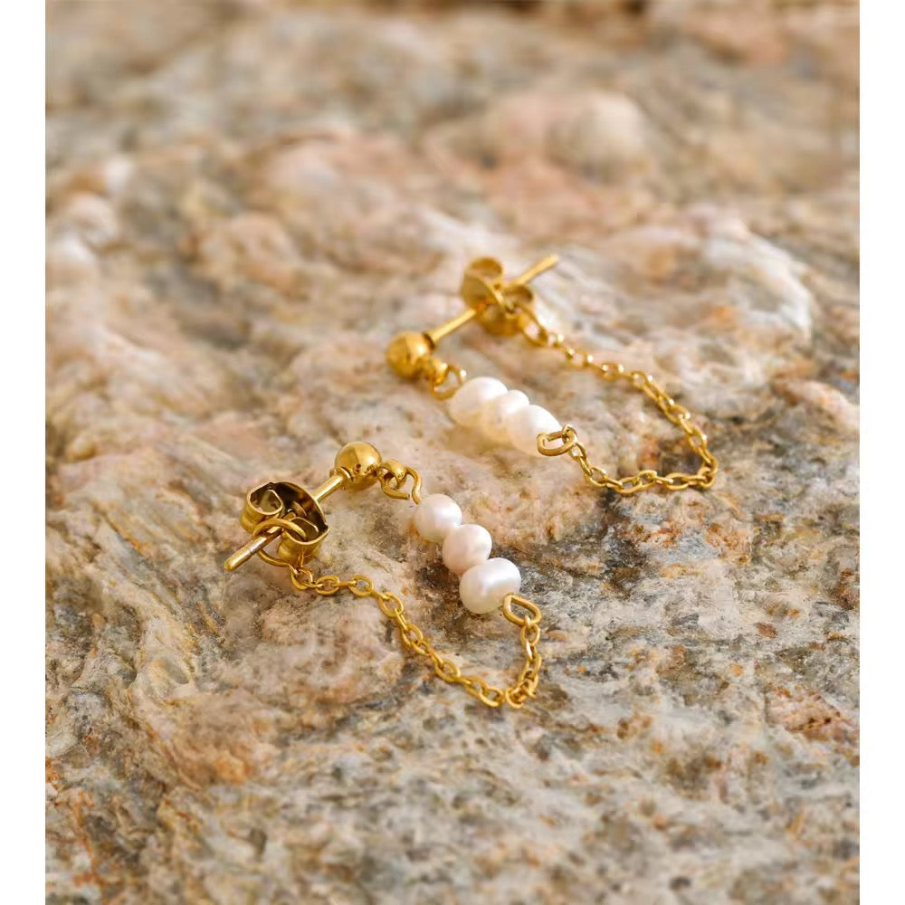 Noa Studs :  18k PVD plated fresh water pearls string earrings