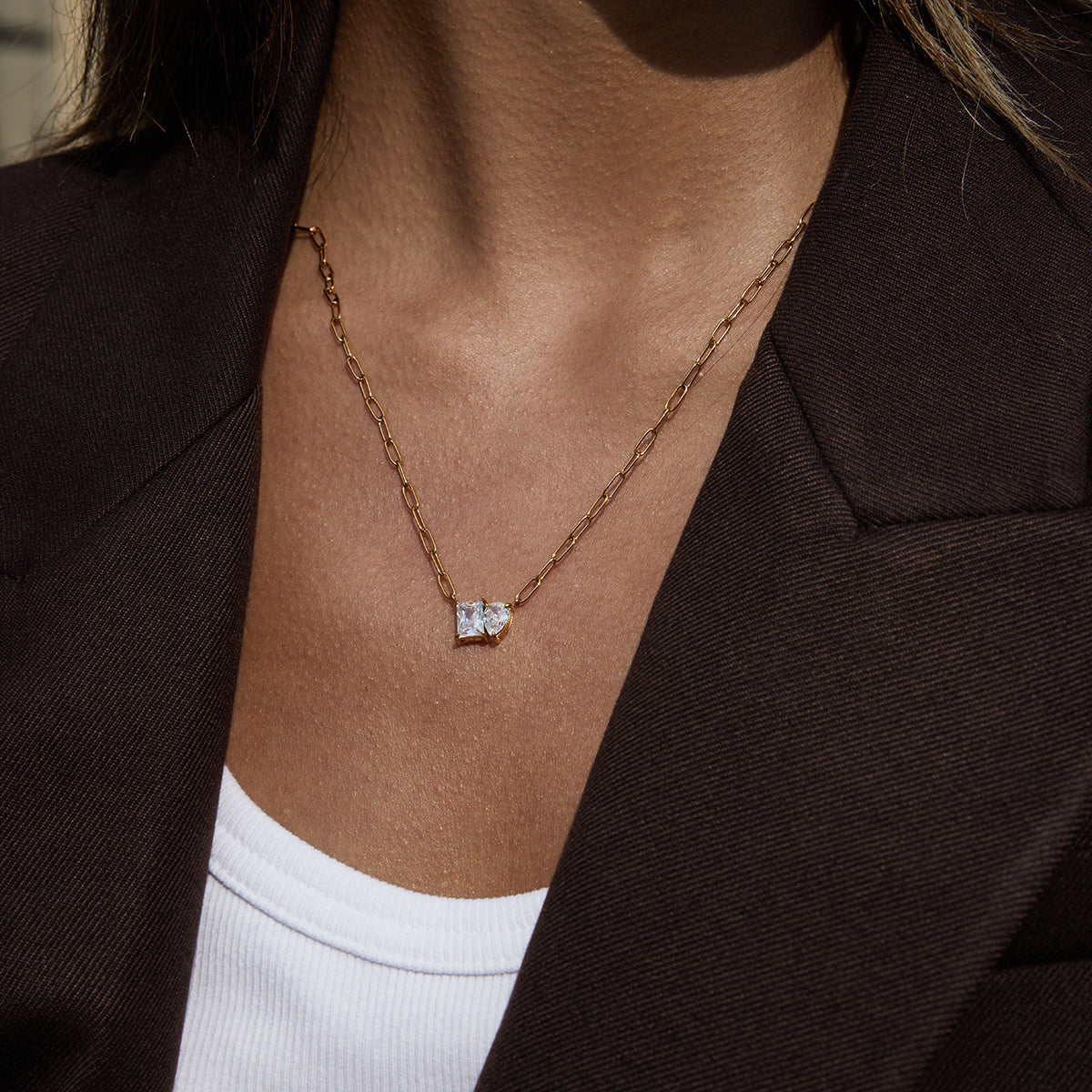 Moira Necklace :  18k PVD plated