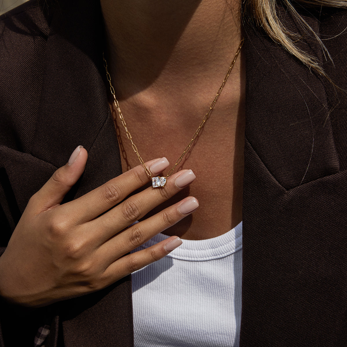 Moira Necklace :  18k PVD plated