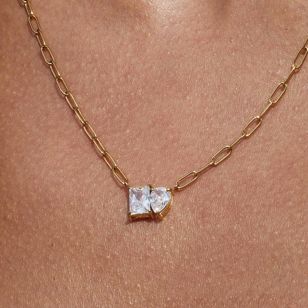 Moira Necklace :  18k PVD plated