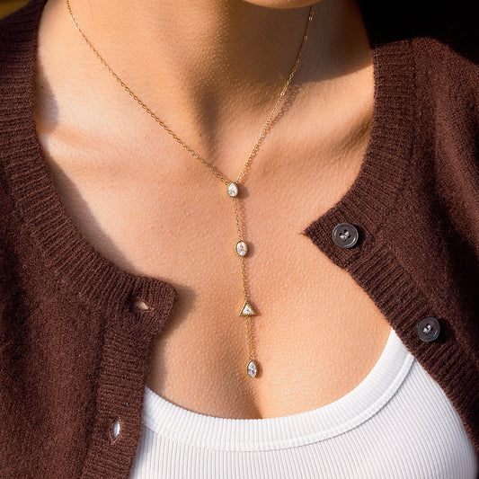 Sora Necklace :  18k PVD plated necklace