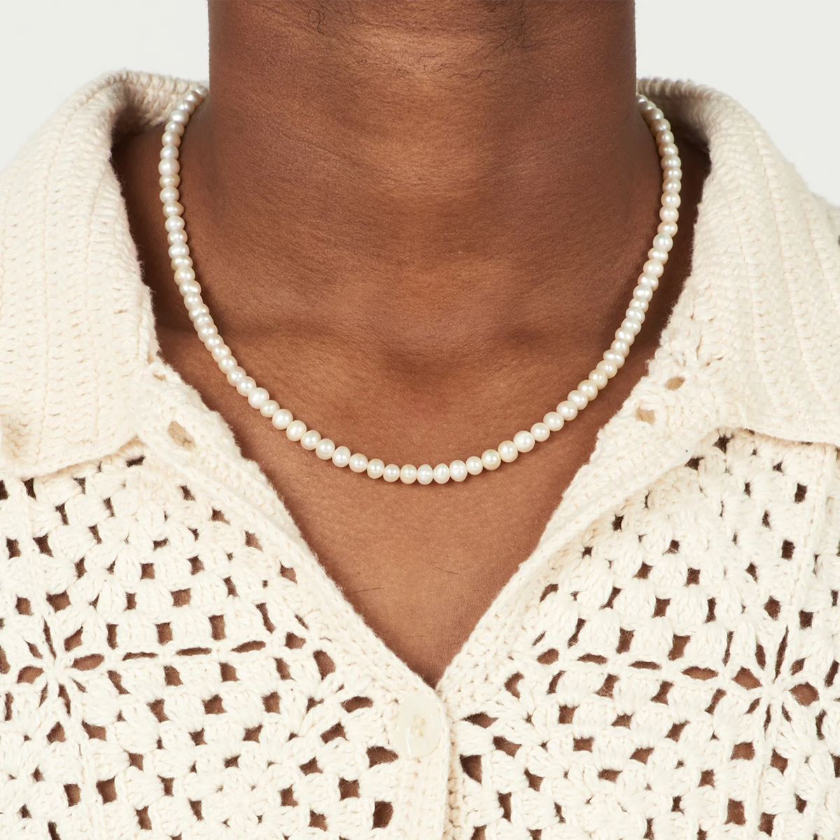 Noir Band : Timeless pearl necklace